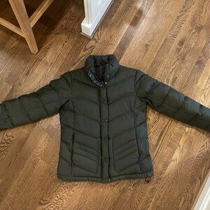 The North Face Women's Dark Green Fitted Puffer Jacket